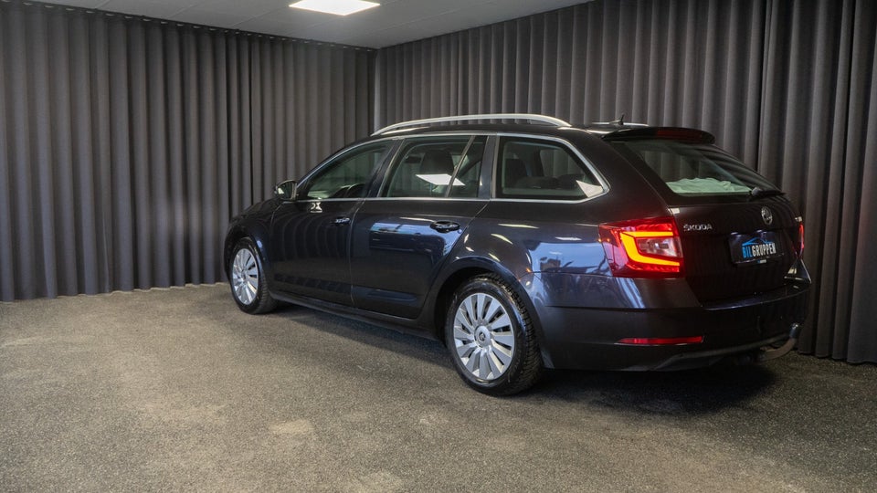 Skoda Octavia 1,6 TDi 115 Style Combi DSG 5d
