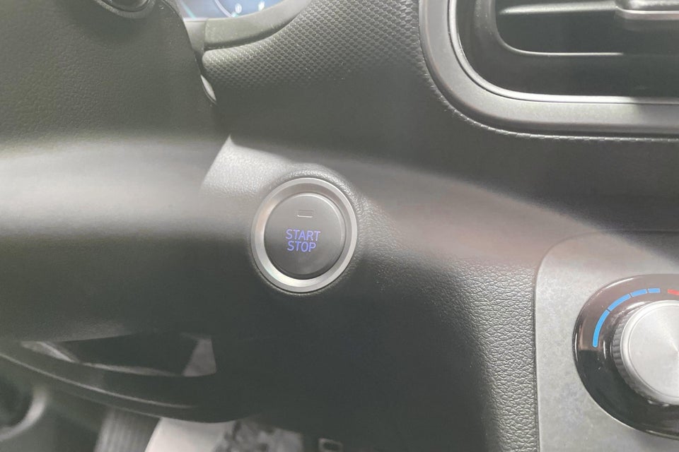 Hyundai Kona 64 EV Essential 5d