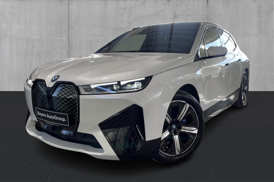 BMW iX xDrive50 Supercharged 5d