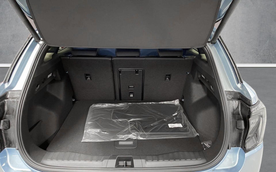 Ford Explorer 82 Premium Extended Range 5d