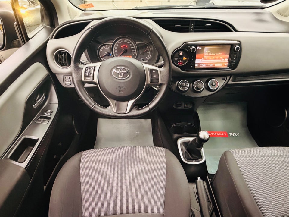 Toyota Yaris 1,0 VVT-i T2 5d