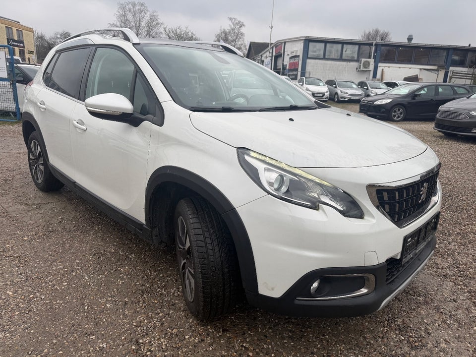 Peugeot 2008 1,2 e-THP 110 Allure EAT6 5d