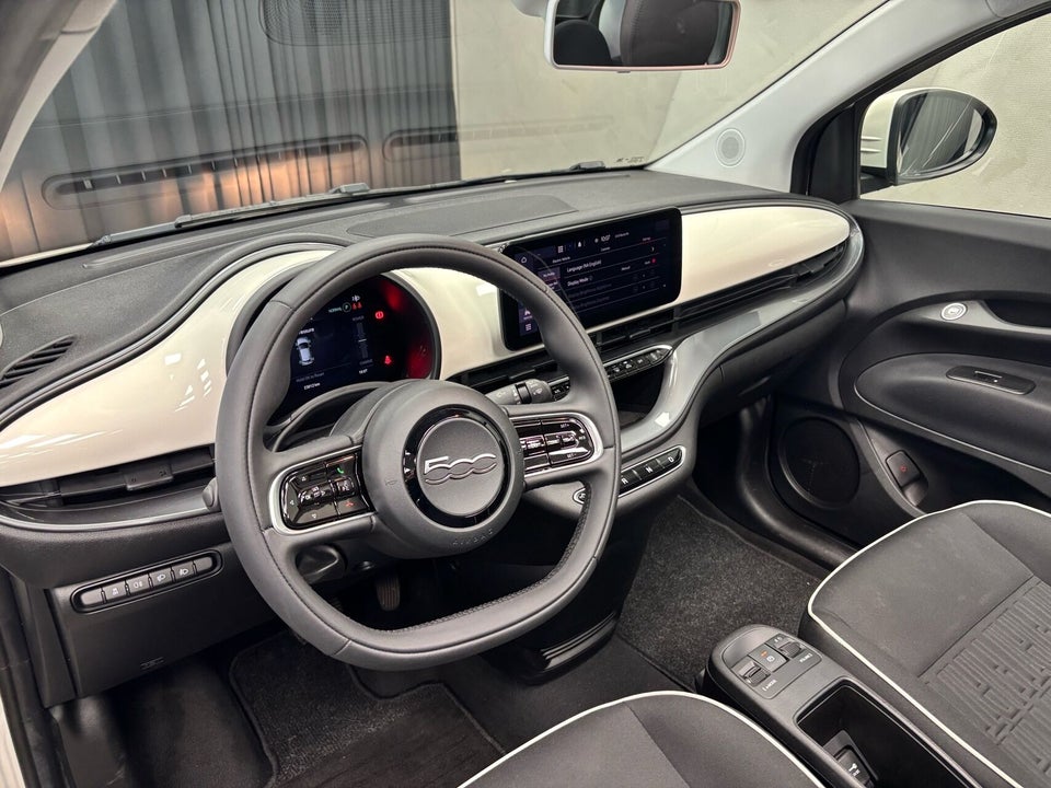Fiat 500e 42 Icon Cabrio 2d