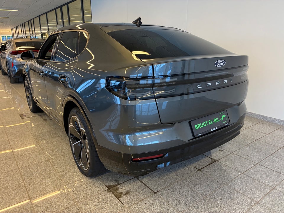 Ford Capri 77 Premium Extended Range 5d