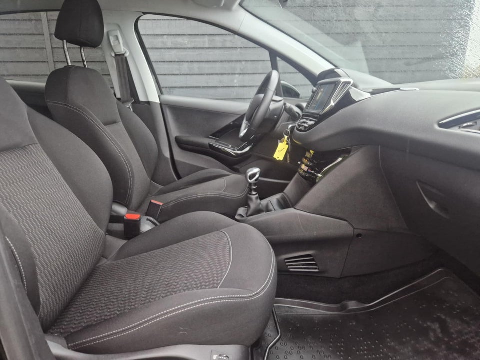 Peugeot 208 1,5 BlueHDi 100 Envy 5d