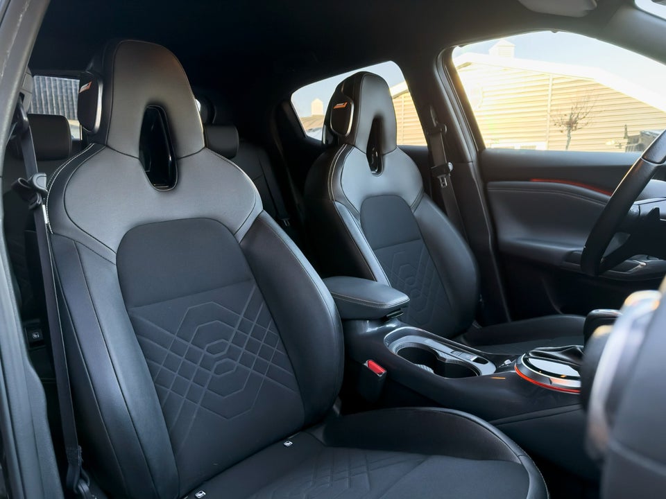 Nissan Juke 1,0 Dig-T 117 Tekna DCT 5d