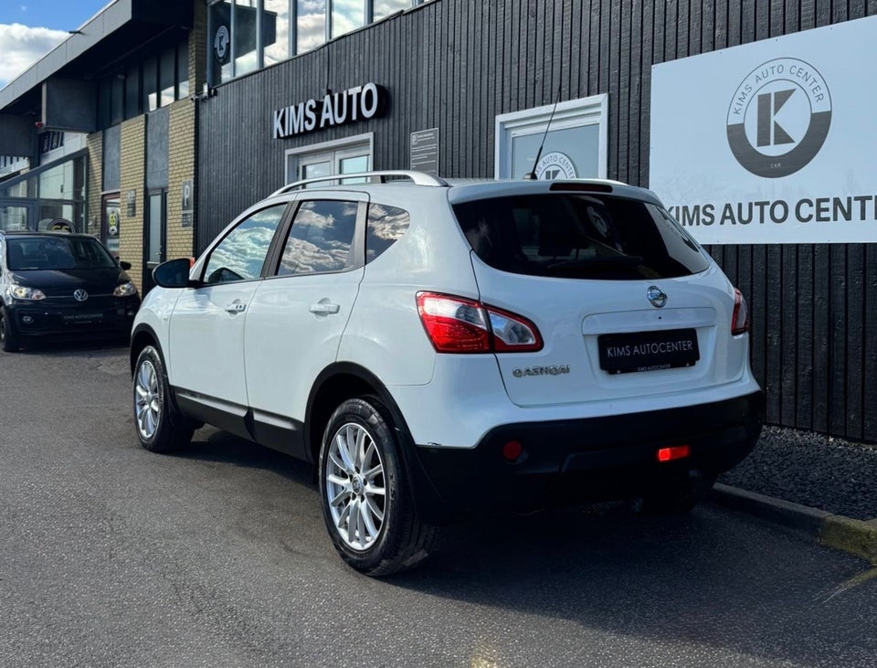 Nissan Qashqai 2,0 Acenta CVT 5d