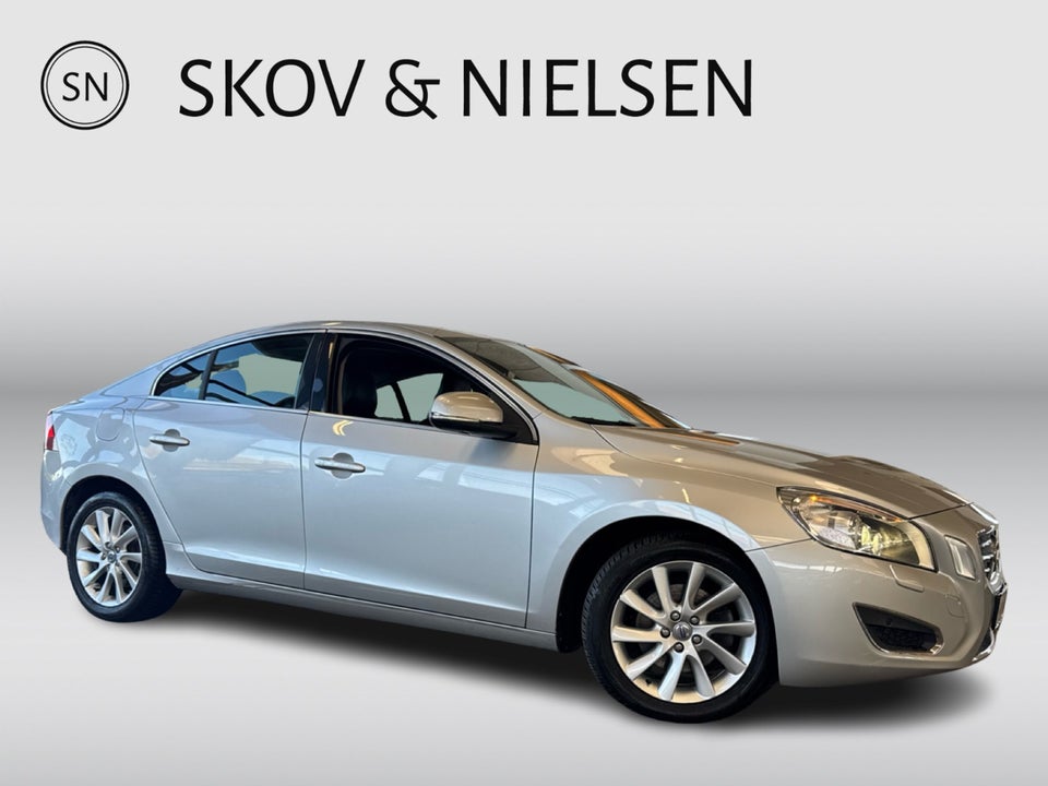 Volvo S60 2,0 T5 240 Summum aut. 4d