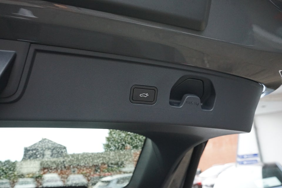 Lynk & Co 02 More 5d