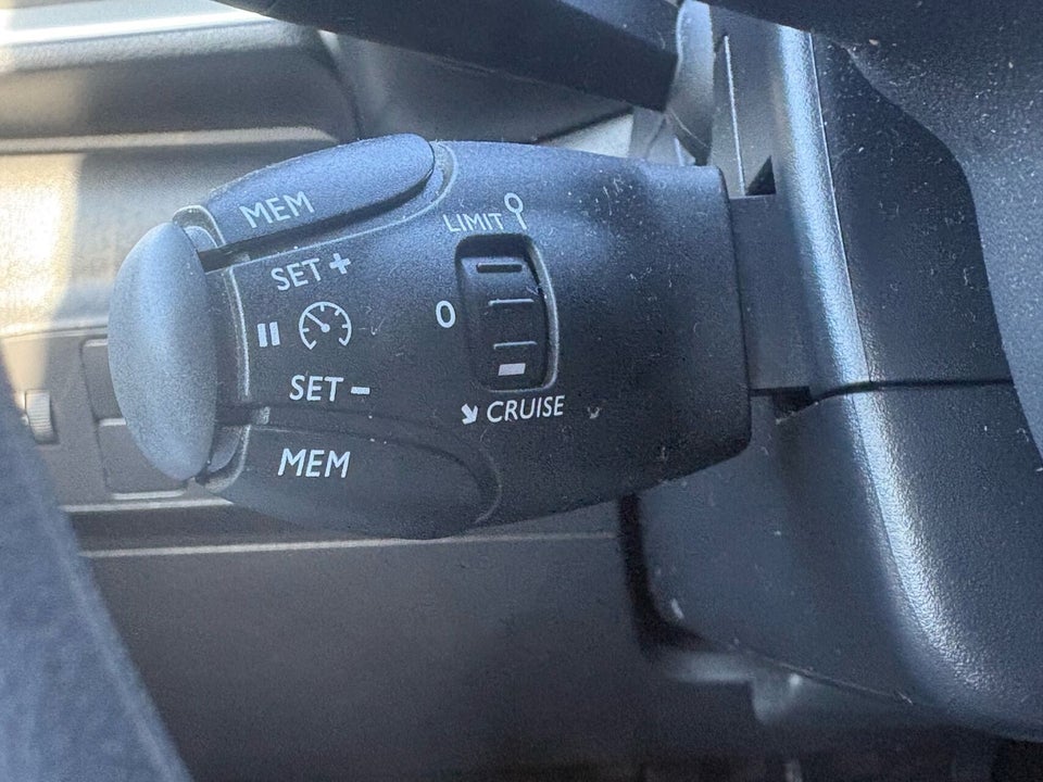 Citroën C3 1,2 PureTech 83 Shine 5d
