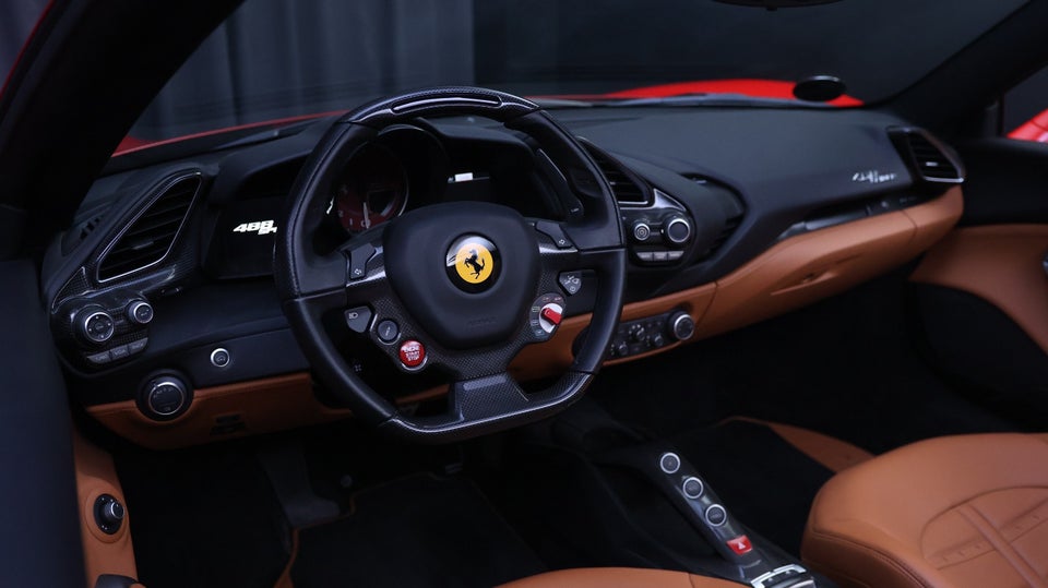 Ferrari 488 Spider 3,9 DCT 2d