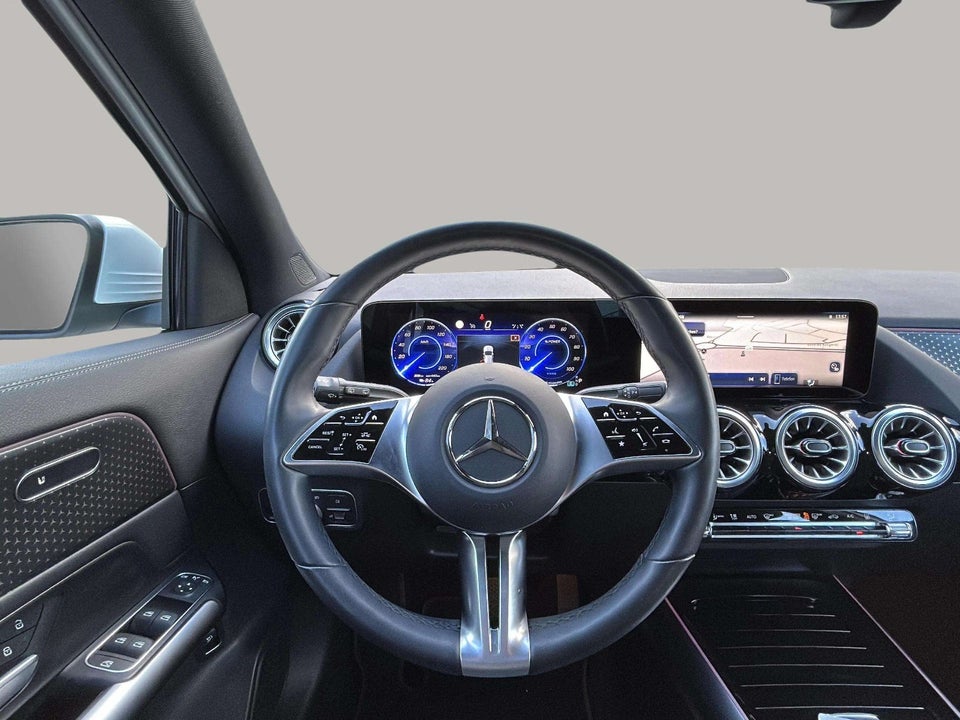 Mercedes EQA250 Progressive 5d