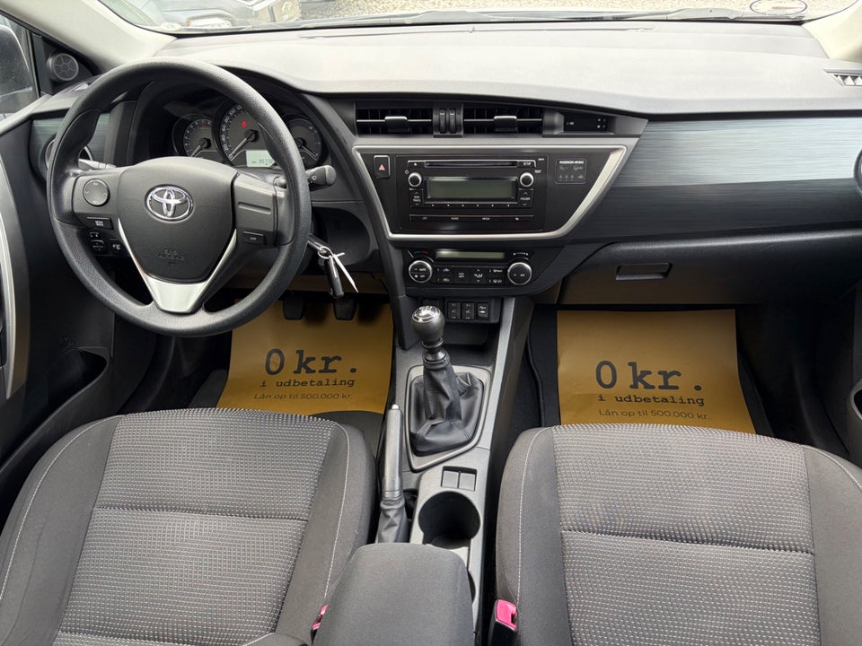 Toyota Auris 1,3 VVT-i T1+ Touring Sports 5d