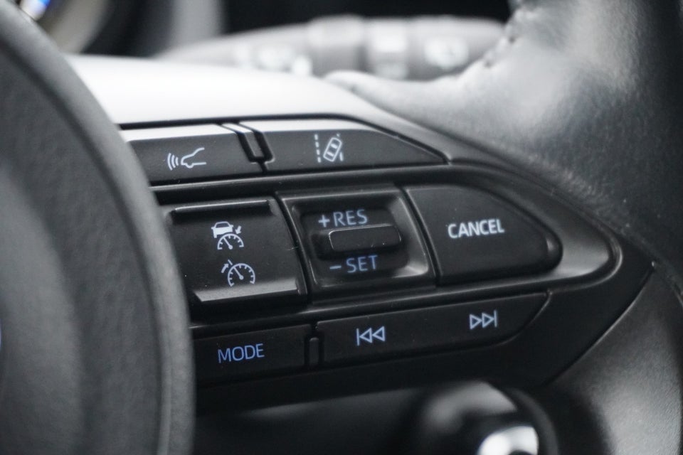 Toyota Yaris 1,5 Hybrid H3 Style e-CVT 5d