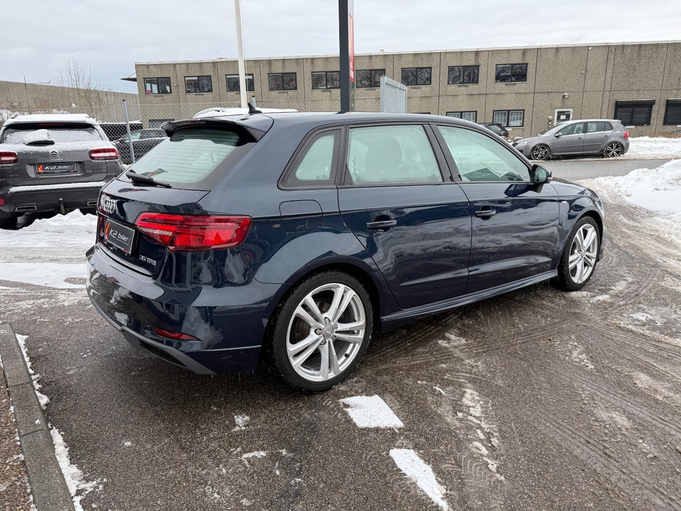 Audi A3 35 TFSi Sport Limited plus Sportback S-tr. 5d