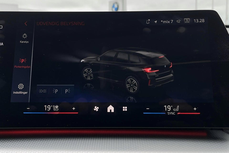 BMW iX1 xDrive30 Fully Charged M-Sport 5d