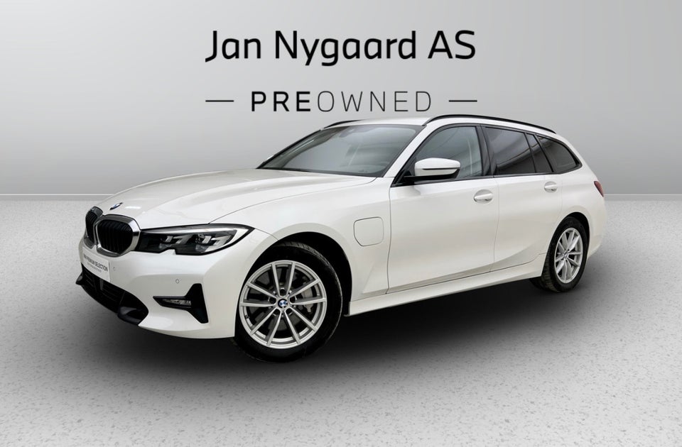 BMW 330e 2,0 Touring Sport Line aut. 5d