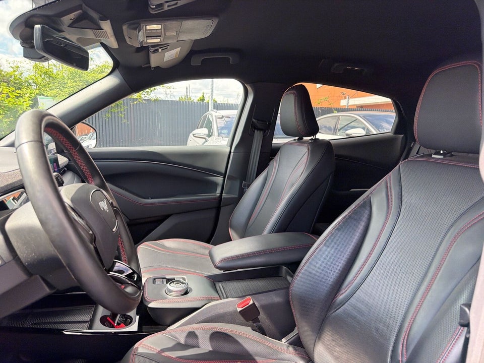 Ford Mustang Mach-E 91 Extended Range AWD 5d