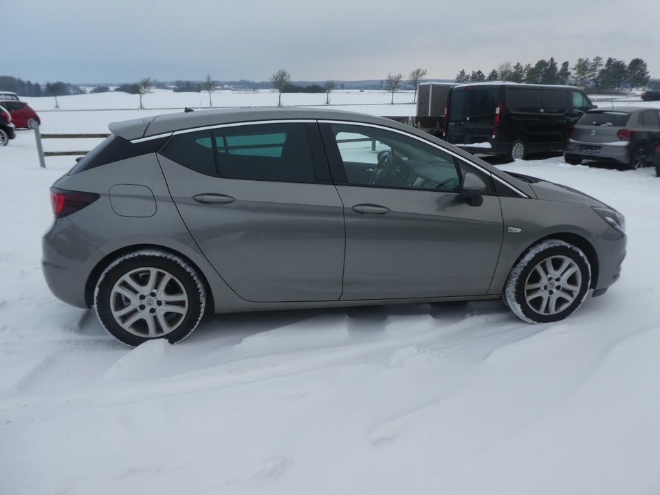 Opel Astra 1,0 T 105 Enjoy 5d