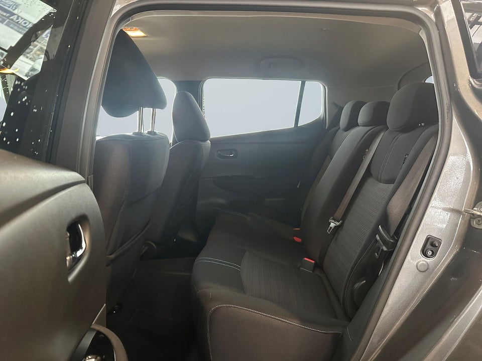 Nissan Leaf 40 Acenta 5d