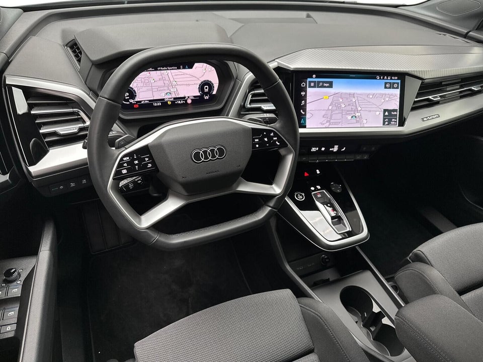 Audi Q4 e-tron 45 S-line 5d