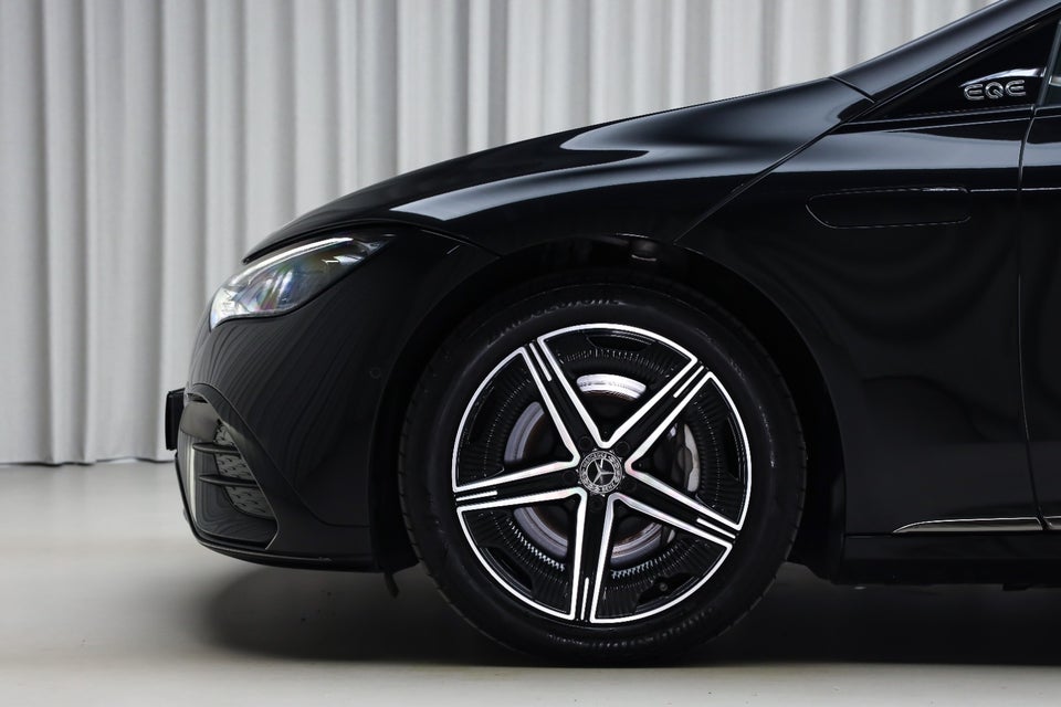Mercedes EQE350 AMG Line 4Matic 4d