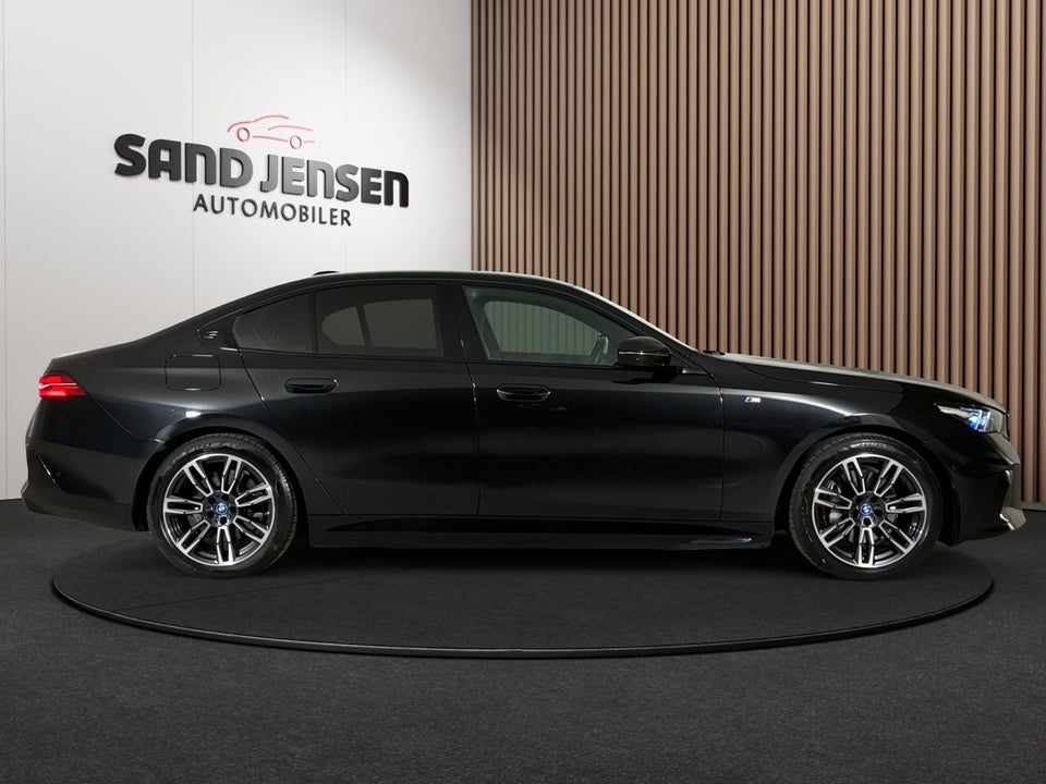 BMW i5 eDrive40 M-Sport 4d