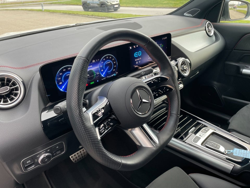 Mercedes EQA350 AMG Line Premium 4Matic 5d