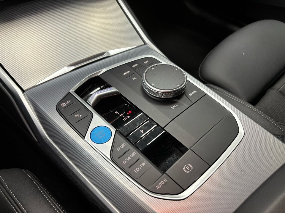 BMW i4 eDrive40 Charged 5d