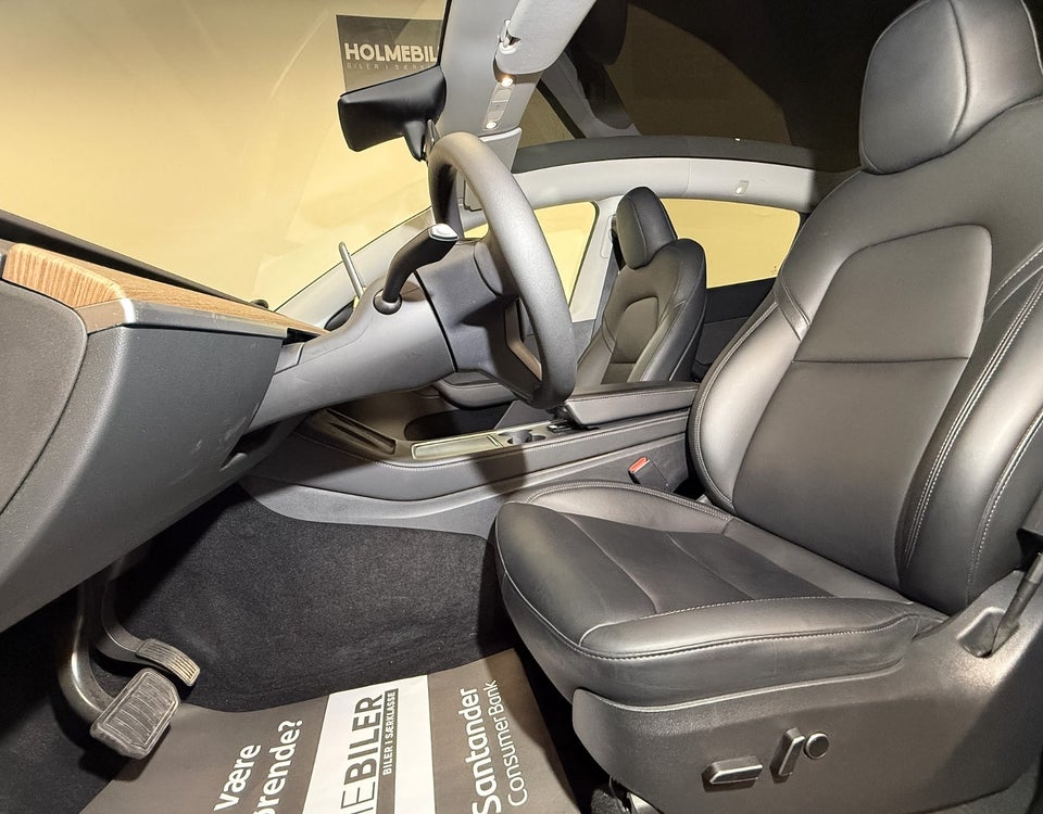 Tesla Model Y Long Range AWD 5d