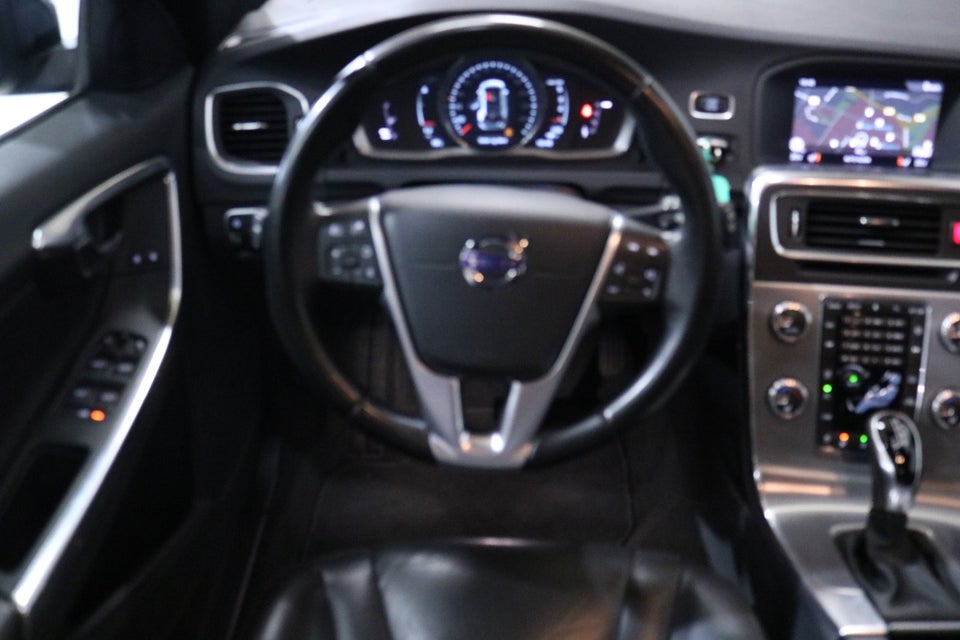 Volvo V60 2,0 D4 190 Summum Eco aut. 5d