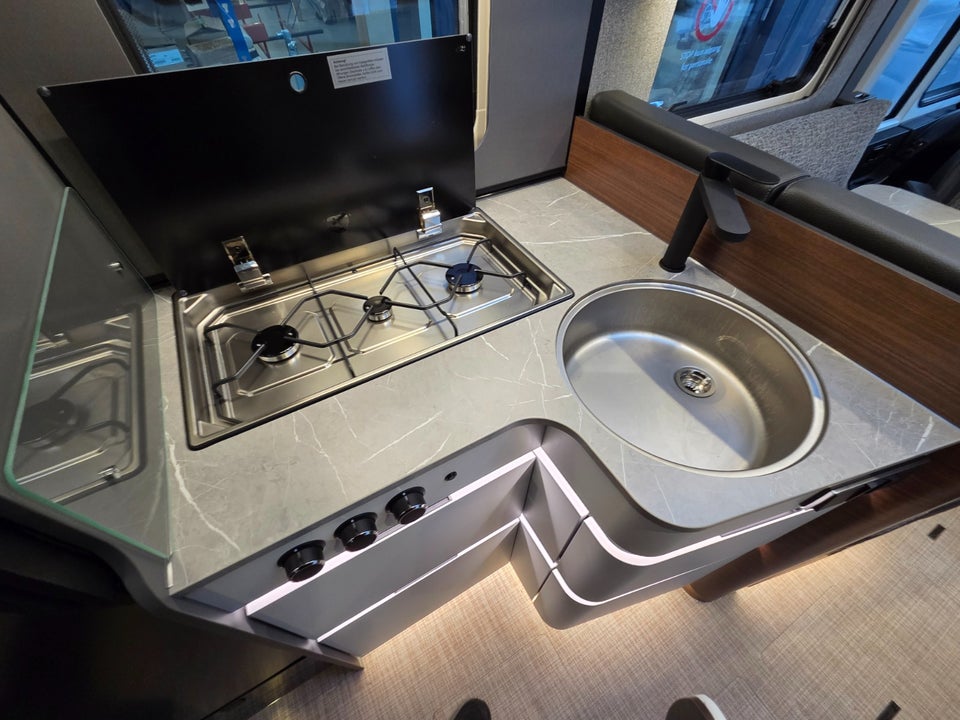 Hymer B-MC I600 2,0 CDi 170 aut. 2d