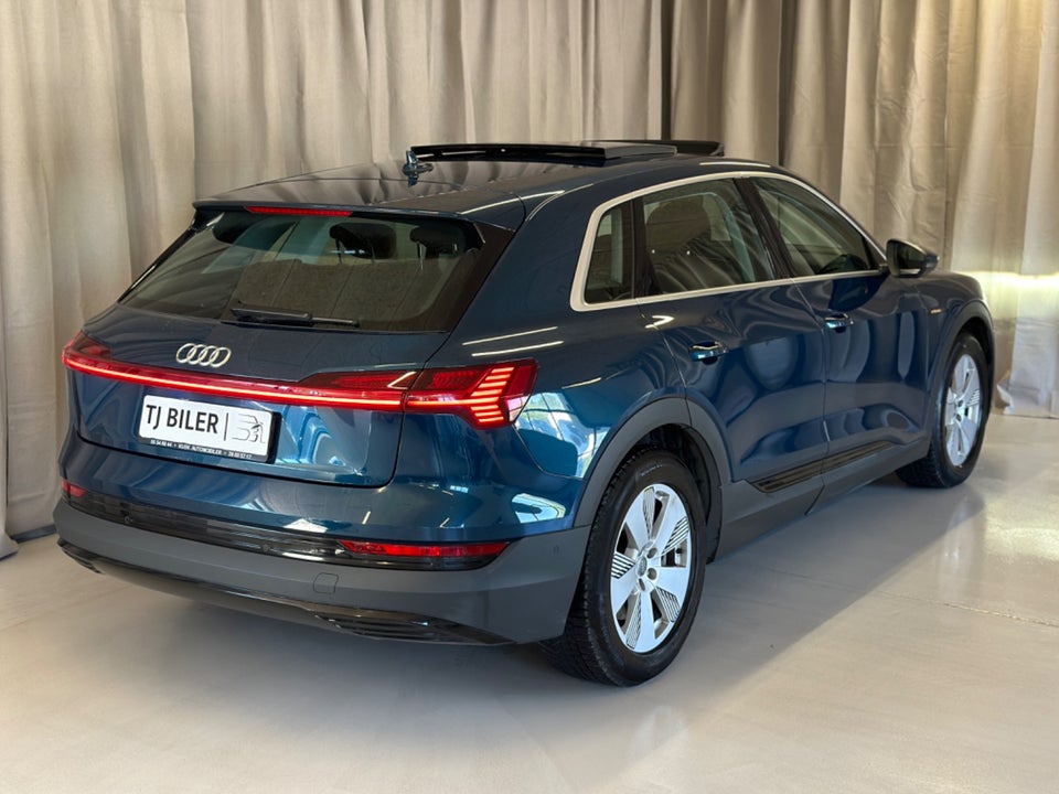 Audi e-tron 50 quattro 5d