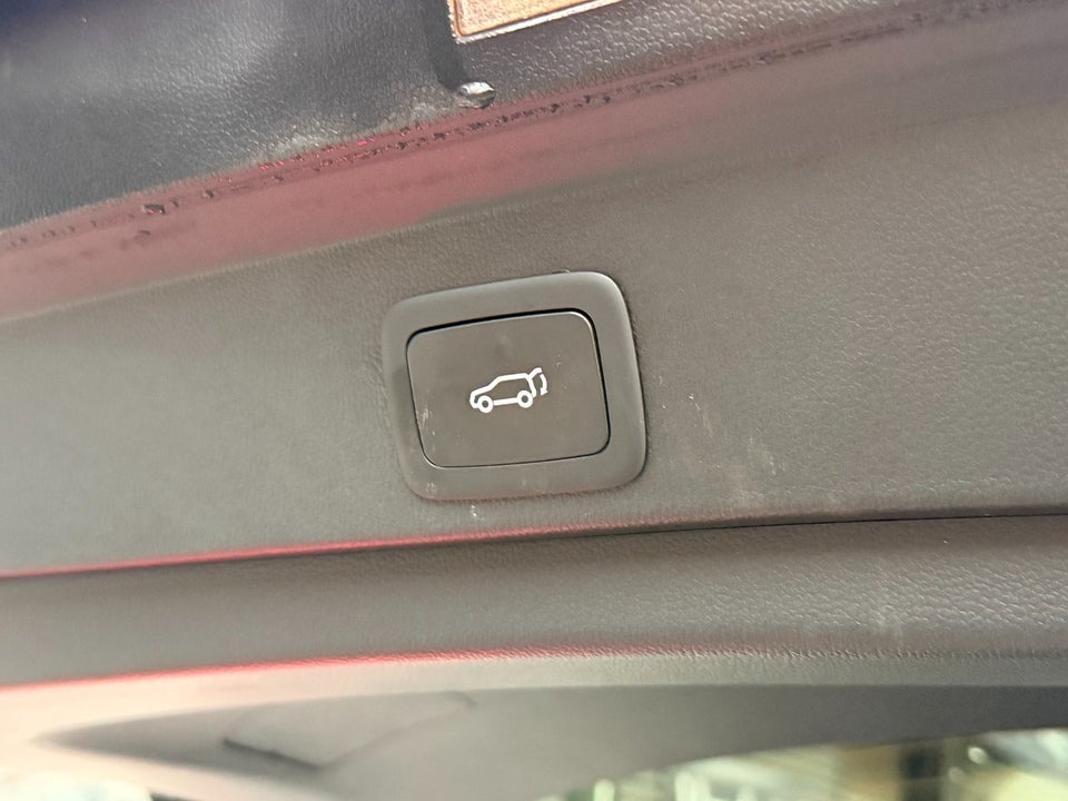 MG Marvel R Luxury 5d