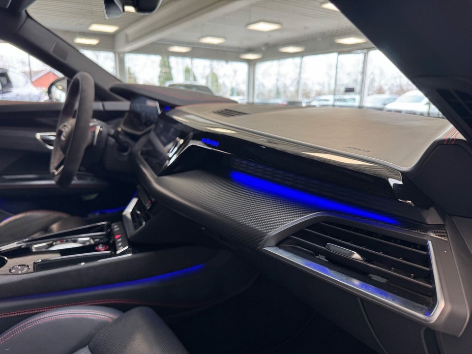 Audi RS e-tron GT quattro 4d