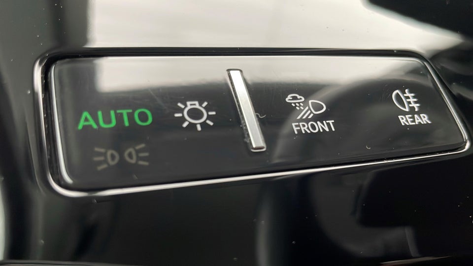 Audi Q8 e-tron 55 Prestige quattro 5d