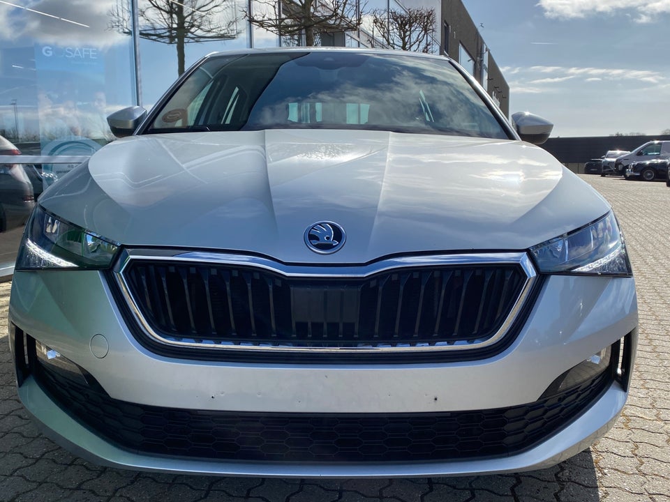 Skoda Scala 1,0 TSi 110 Dynamic DSG 5d