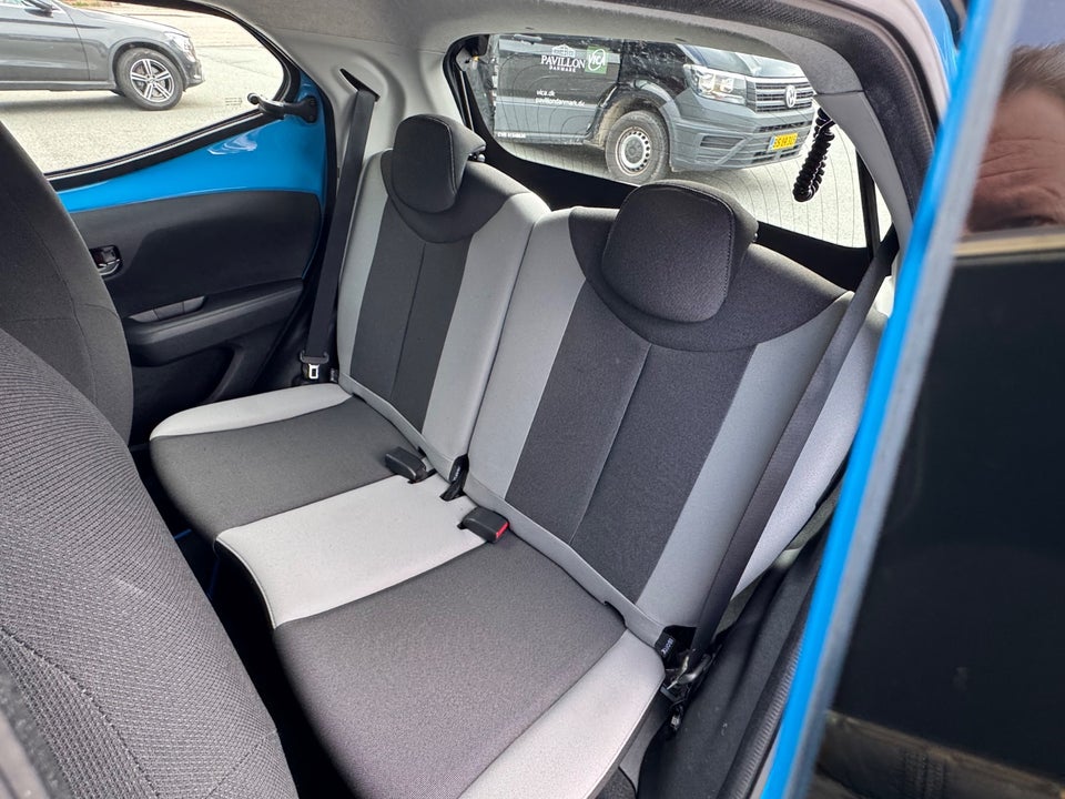 Toyota Aygo 1,0 VVT-i x-press 5d