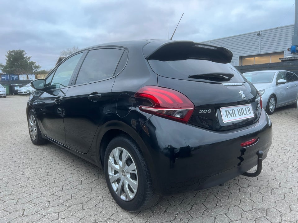 Peugeot 208 1,2 PureTech 82 Prestige 5d