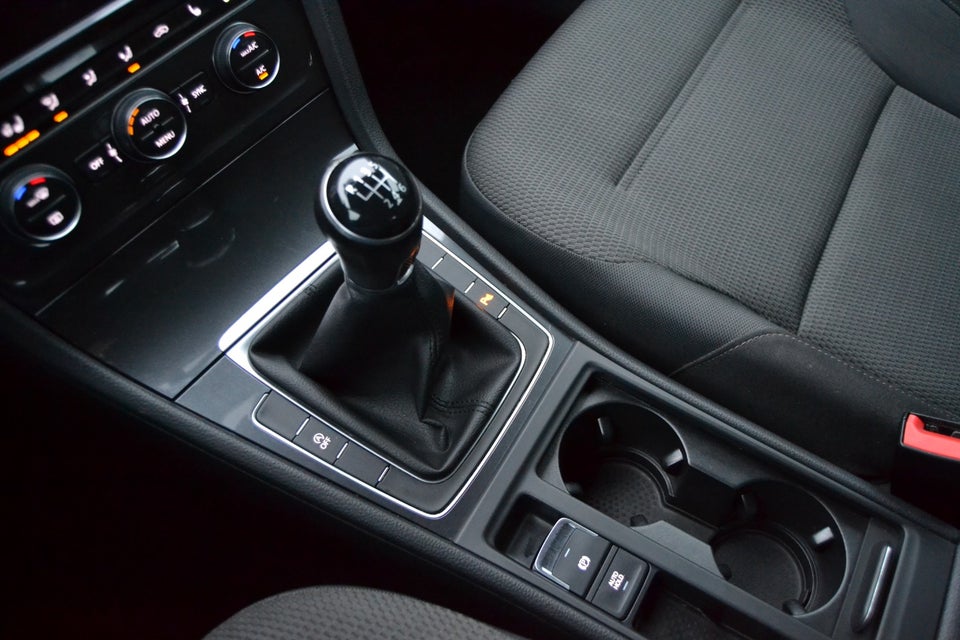 VW Golf VII 1,4 TSi 125 Comfortline 5d