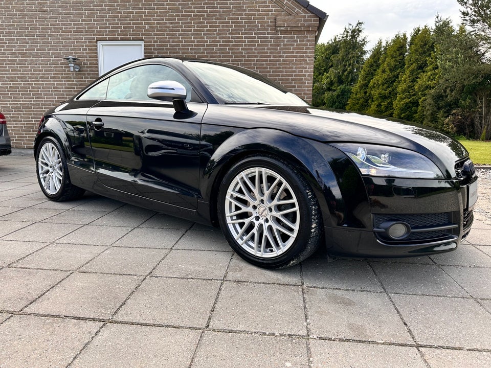 Audi TT 2,0 TFSi Coupé quattro S-tr. 2d