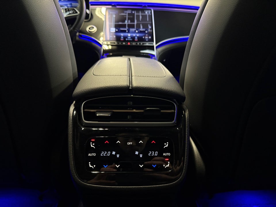 Mercedes EQE350 Electric Art 4d