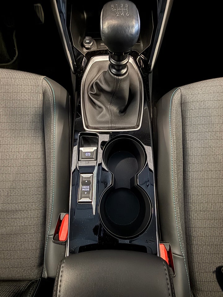 Peugeot 208 1,2 PureTech 100 Allure 5d