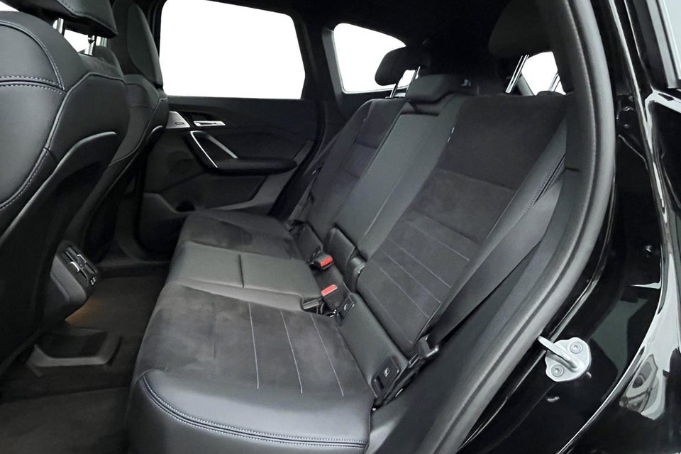 BMW iX1 eDrive20 Fully Charged M-Sport 5d