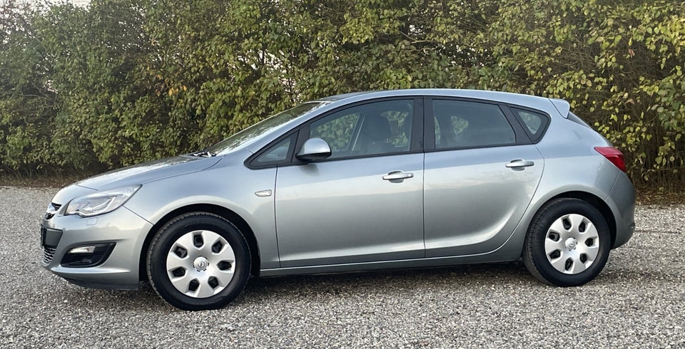 Opel Astra 1,4 100 Enjoy 5d