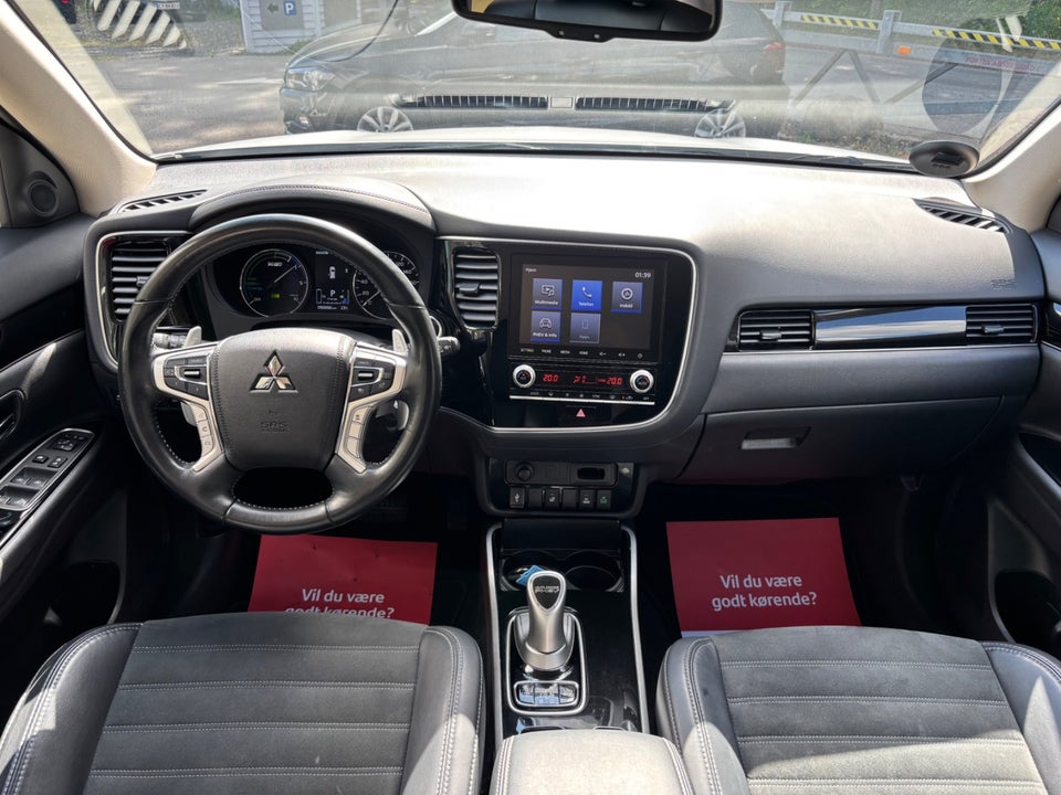 Mitsubishi Outlander 2,4 PHEV Intense CVT 4WD 5d