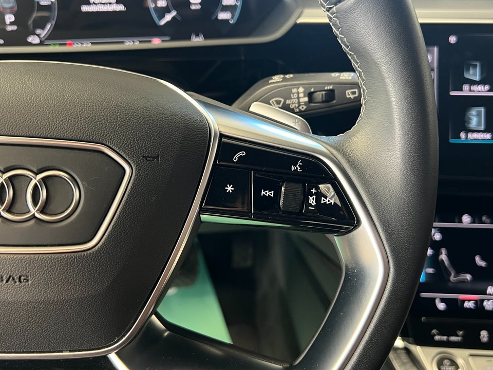 Audi Q8 e-tron 50 Prestige quattro 5d