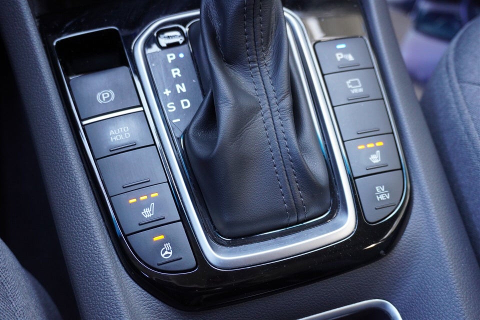 Hyundai Ioniq 1,6 PHEV Premium DCT 5d