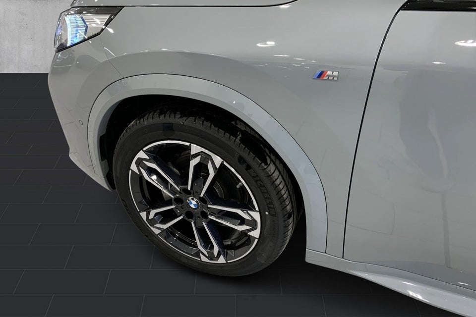 BMW iX2 eDrive20 M-Sport 5d