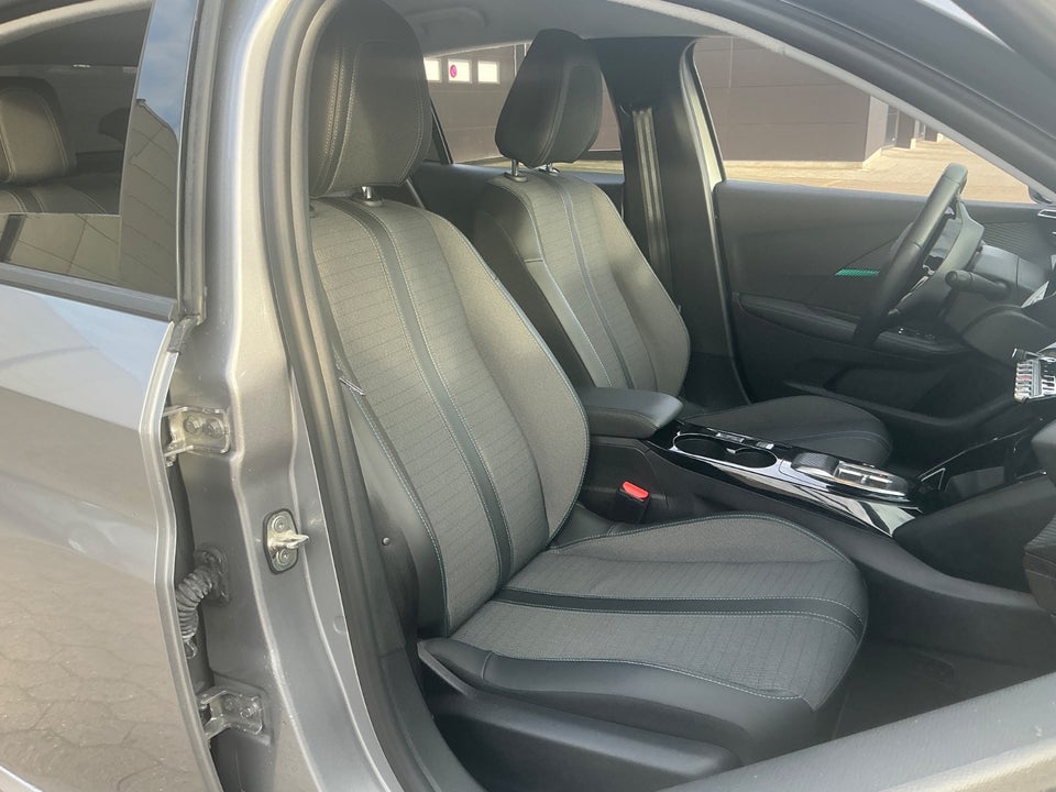 Peugeot e-208 50 Allure 5d